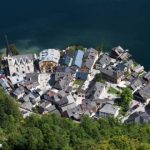 Khách quá đông, làng cổ tích Hallstatt ‘vỡ trận’ Khách quá đông, làng cổ tích Hallstatt vỡ trận - Ảnh 1.