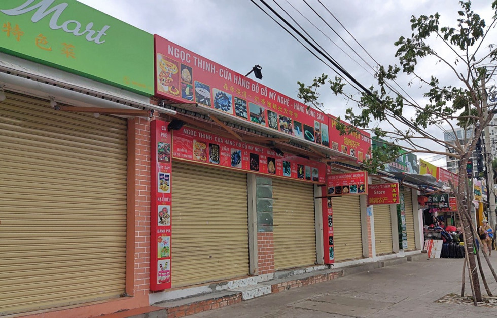 Khách Trung Quốc vắng bóng ở Nha Trang, nhiều cửa hàng đìu hiu  - ảnh 3