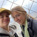 Con trai David Beckham quấn quýt bạn gái Con trai David Beckham quan quyt ban gai hinh anh 1 22487790_0_Getaway_Romeo_Beckham_revealed_on_Friday_that_he_and_model_girlf_m_111_1577981449538.jpg