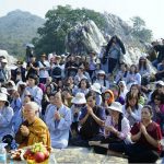 Gợi ý hành trình tour Tết Đoàn Phật tử tham dự lễ cầu an tại núi Linh Thứu - là nơi Đức Phật giảng những bài kinh. Ảnh: Vietravel.