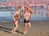 Đón năm mới ở vùng Kavkaz, LB Nga Bơi trong dòng nước lạnh cóng để chào đón năm mới