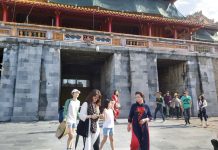 Người Việt chuộng du lịch trong nước, top 10 chỉ có một thành phố nước ngoài Người Việt chuộng du lịch trong nước, top 10 chỉ có một thành phố nước ngoài - Ảnh 1.