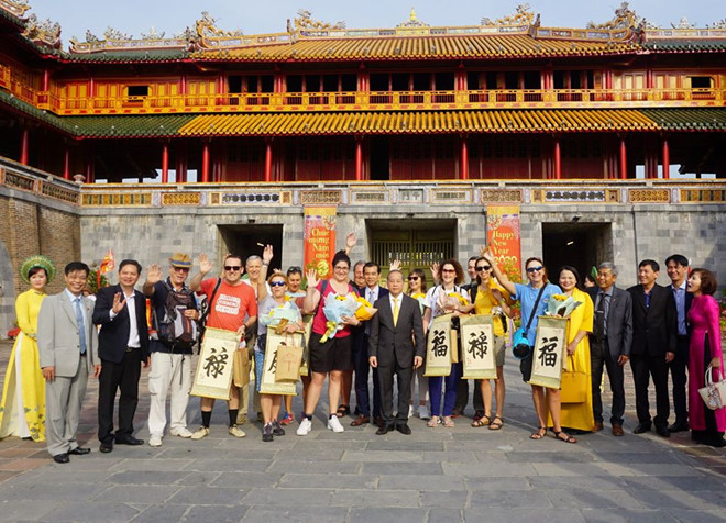 Vắng khách Trung Quốc, du khách quốc tế đến Huế vẫn tăng cao dịp Tết Canh Tý - ảnh 1