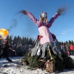 Nhảy sóng giữa đêm và những kiểu đón năm mới trên thế giới Nhay song giua dem va nhung kieu don nam moi tren the gioi hinh anh 1 a.jpg