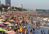 Biển Vũng Tàu đông nghịt người Biển Vũng Tàu đông nghịt người