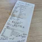 Nữ phục vụ được khách lạ tip 2.020 USD sau một bữa ăn Nu phuc vu duoc khach la tip 2.020 USD sau mot bua an hinh anh 1 ENOgvQeWsAAx_vI.jpg