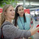 Hành khách nhận quà Tết đến nghìn USD tại sân bay Hành khách nhận quà tết ngàn USD tại sân bay