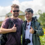 Du khách nô nức chụp ảnh ở vườn hoa hướng dương gần dịp Tết Canh Tý Nhiều du khách đến tham quan, chụp hình lưu niệm tại vườn hoa hướng dương ở Bình Định. /// Ảnh: Minh Lê