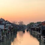 Ngoài Phượng Hoàng Cổ Trấn, bạn có biết Tây Đường danh trấn lãng mạn và nên thơ? Tây Đường rất đẹp và nên thơ. /// Ảnh: Bích Chiêu