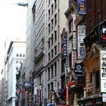 Khủng hoảng nhà vệ sinh công cộng tại Mỹ Những khu phố đặc trưng của các quốc gia tại New York