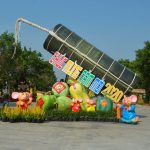 Đồng Tháp có 2 kỷ lục Việt Nam được xác lập trong ngày mùng 1 tết Đoàn bánh tét dài 6 mét, đường kính 2 mét /// Trần Ngọc