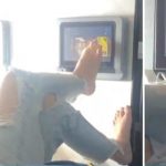 Người phụ nữ bị chỉ trích vì dùng chân vuốt màn hình tivi trên máy bay