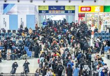 Người Trung Quốc về quê ăn Tết: 3 tỷ chuyến đi trong 40 ngày Người Trung Quốc về quê ăn Tết: 3 tỷ chuyến đi trong 40 ngày