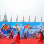 Lên Fansipan ‘mở cổng trời’ và đắm mình trong tiếng khèn hoa Tây Bắc Lên Fansipan mở cổng trời và đắm mình trong tiếng khèn hoa Tây Bắc - Ảnh 1.