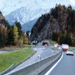 Dọc đường tới Venice Đường hầm xuyên qua dãy Alpes và Mont Blanc để tới Ý