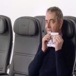 11 điều không nên làm trên máy bay Video an toàn bay hài hước của các hãng hàng không