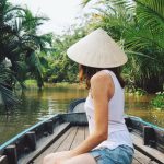 Du lịch thế giới mãn nhãn mà vừa túi tiền: nên đi đâu? Du ngoạn sông nước miền Tây ở VN /// Shutterstock