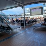 Du thuyền 4.500 hành khách bị hắt hủi Hành khách vẫn tụ tập bên hồ bơi và không bị yêu cầu cách ly trong phòng, theo tiết lộ từ một hành khách trên tàu. Ảnh: Time.