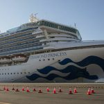 Tàu bị cách ly cho thủy thủ nghỉ có lương Du thuyền Diamond Princess bị cách ly tại Yokohama, gần Tokyo. Ảnh: AP.
