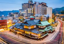 Du khách phải đóng thuế xuất cảnh khi đến Nhật Bản từ năm 2020 Nhật Bản là một quốc gia được nhiều du khách chọn làm điểm đến.