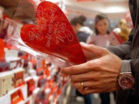 Người Mỹ dự báo phá kỷ lục chi tiêu cho ngày Valentine