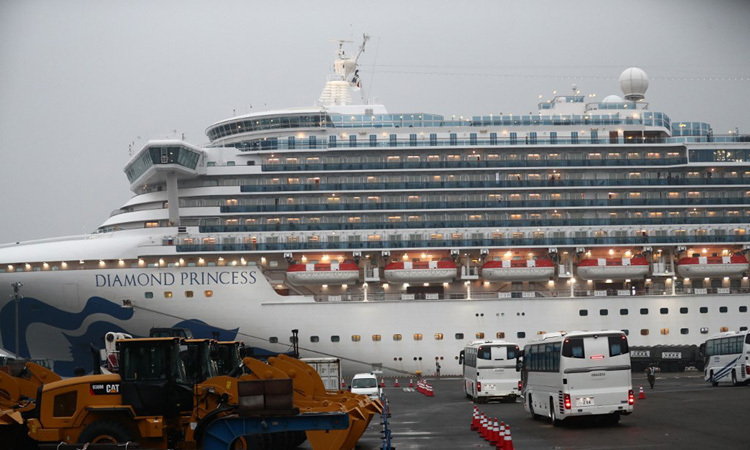 Tàu Diamond Princess đậu tại cảng Yokohama, Nhật Bản hôm 16/2. Ảnh: AFP.