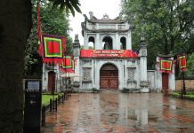 Các di tích, danh lam vẫn mở cửa đón du khách; dừng các lễ hội chống dịch Corona Các di tích, danh lam vẫn mở cửa bình thường cho du khách và đảm bảo yêu cầu phòng chống dịch nCoV. /// Giang Ngọc