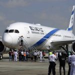 Hãng bay sa thải 1.000 người vì lỗ