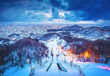 Khám phá 10 thành phố lớn nhất đất nước mặt trời mọc Khám phá 10 thành phố lớn nhất đất nước mặt trời mọc - Ảnh 1.