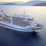 Bí mật trong bếp ăn du thuyền Một tàu du lịch lớn sẽ có đầy đủ tiện nghi như một thành phố thu nhỏ với các dịch vụ giải trí, phòng gym và vô số quầy hàng ăn trên tàu. Tàu Silver Spirit được trang đánh giá Cruise Critic bình chọn là du thuyền tốt nhất 2019 cho những chuyến du ngoạn bờ biển. Ảnh: Cruise Critic.