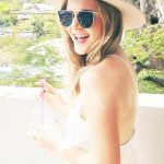 Hối hận vì giấu nhiễm nCoV Tôi ước gì lúc ấy ai đó nói với tôi rằng hãy vượt qua chính mình. Có nhiều thứ quan trọng hơn danh tiếng và công việc của tôi, Harvey viết trên facebook khi nói về việc mình từng giấu bệnh. Ảnh: Facebook.