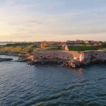 Những địa điểm nên khám phá đến Phần Lan Pháo đài Suomenlinna là một trong sáu di sản thế giới được Unesco công nhận của Phần Lan.