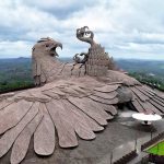 Tượng đại bàng lớn nhất thế giới, mất 10 năm để hoàn thành Tuong dai bang lon nhat the gioi, mat 10 nam de hoan thanh hinh anh 1 1_travel_scoot.jpg