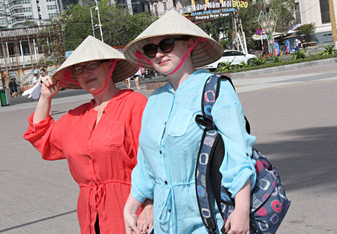 Hơn 20 ngày Khánh Hòa công bố hết dịch, Nha Trang tấp nập khách du lịch  - ảnh 9