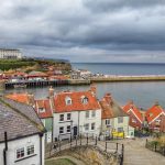 Vì sao bạn nên tới thăm thị trấn nhỏ xinh Whitby ít nhất một lần? Vì sao bạn nên tới thăm thị trấn nhỏ xinh Whitby ít nhất một lần? - Ảnh 1.