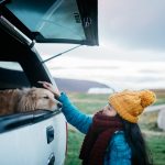 Cô gái Việt và 8 ngày lái xe xuyên màn đêm ở Iceland Co gai Viet va 8 ngay lai xe xuyen man dem o Iceland hinh anh 1 85221094_10222845356349445_8523868309836267520_o.jpg