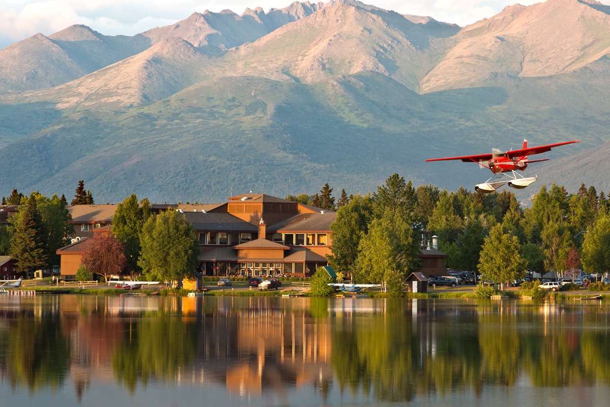 Có nhiều khách sạn, nhà nghỉ ở Anchorage với giá từ 100 USD một đêm. Ảnh: Visit Anchorage.