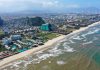 Đà Nẵng – điểm đến thịnh hành thế giới Đã Nẵng có nhiều khu vui chơi, điểm tham quan cùng những bãi biển xanh, cát trắng gây ấn tượng trong lòng du khách.