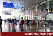 Du khách Anh trên chuyến bay VN0054 đã về nước