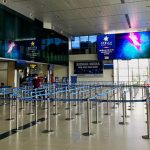 Mua vé máy bay giá rẻ mùa dịch Covid-19, khách hàng ‘khóc dở mếu dở’ Lo ngại dịch gia tăng khiến lượng khách đi lại qua đường hàng không sụt giảm mạnh /// Ảnh H.M