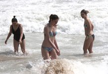 Giữa dịch Covid-19: Du khách đến từ Nga và Campuchia tăng ngạc nhiên Du khách Nga ở Nha Trang. /// Nguyễn Chung