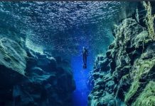 Nơi duy nhất bạn có thể chạm tay vào hai lục địa cùng lúc