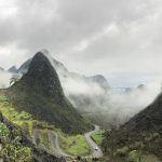 “Miền đá khô cằn” Hà Giang tháng 3 có gì khiến người ta mê mẩn đến vậy?