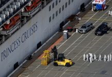 Lo sợ vì Covid-19, vợ chồng Mỹ kiện chủ tàu du lịch hơn 1 triệu USD Lo so vi Covid-19, vo chong My kien chu tau du lich hon 1 trieu USD hinh anh 1 t.jpg