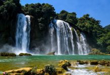 Cận cảnh vẻ đẹp như xứ tiên ở thác Bản Giốc Can canh ve dep nhu xu tien o thac Ban Gioc hinh anh 1