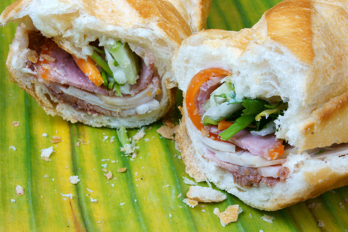 5 đặc sản bánh mì từ Bắc vào Nam