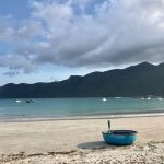 Côn Đảo thuộc nhóm nguy cơ thấp: Vẫn không đón du khách từ đất liền Bờ biển vắng hoe trong dịp Côn Đảo cách ly với đất liền. /// Val Thanh