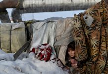 Mùa đông chật vật của người vô gia cư ở nơi lạnh nhất thế giới Mua dong chat vat cua nguoi vo gia cu o noi lanh nhat the gioi hinh anh 1 22.jpg