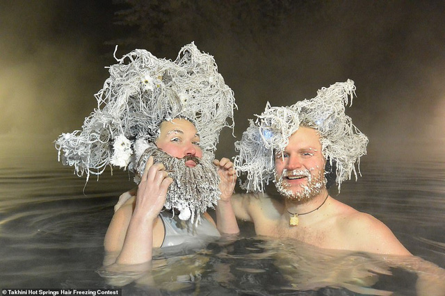 Những bức ảnh quái dị nhất từ cuộc thi đóng băng tóc ở Canada - Ảnh 5.