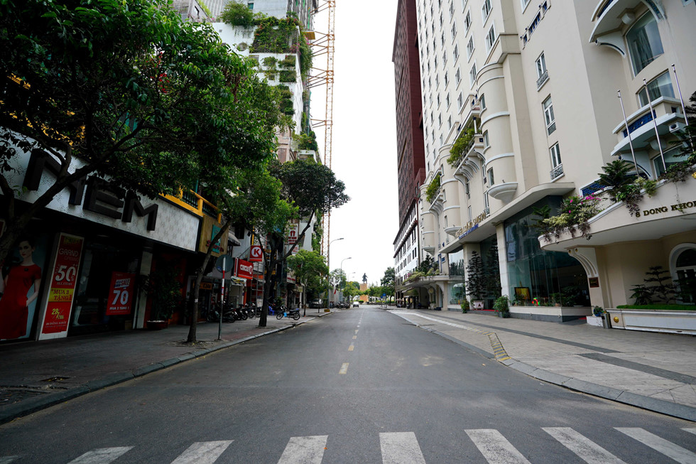 Sài Gòn sống chậm, trung tâm thành phố thế nào những ngày cách ly xã hội? - ảnh 5